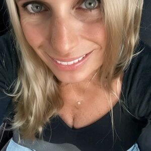 Meet your Posher, Meg amelia